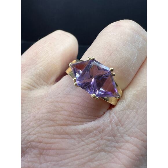 Vintage Ross-Simons 14K Yellow Gold Trillion Cut Amethyst 3 Stone Ring Size 7 - Picture 5 of 16